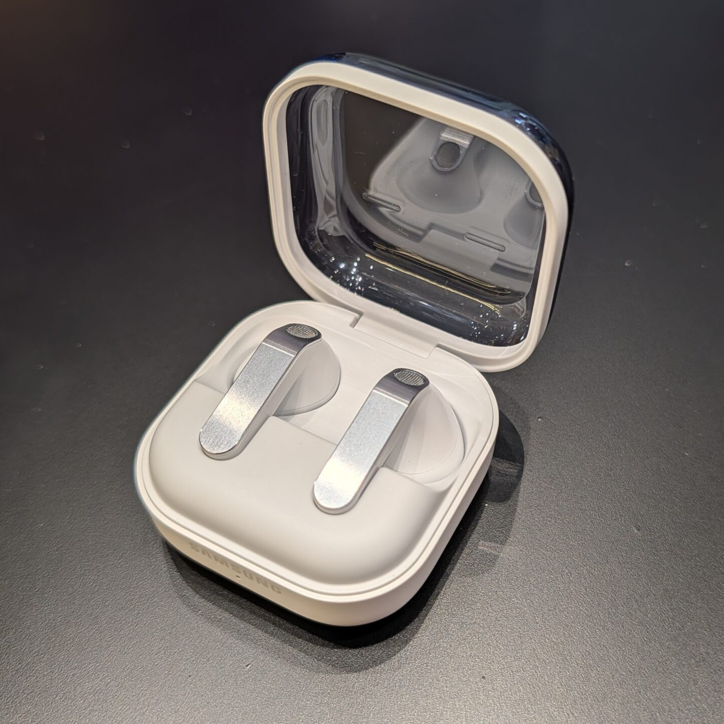 Samsung Galaxy Buds 4